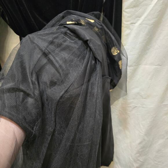 Modcloth for Hello Kitty black velvet tulle fit and flare 1/2 sleeve dress - Picture 9 of 14